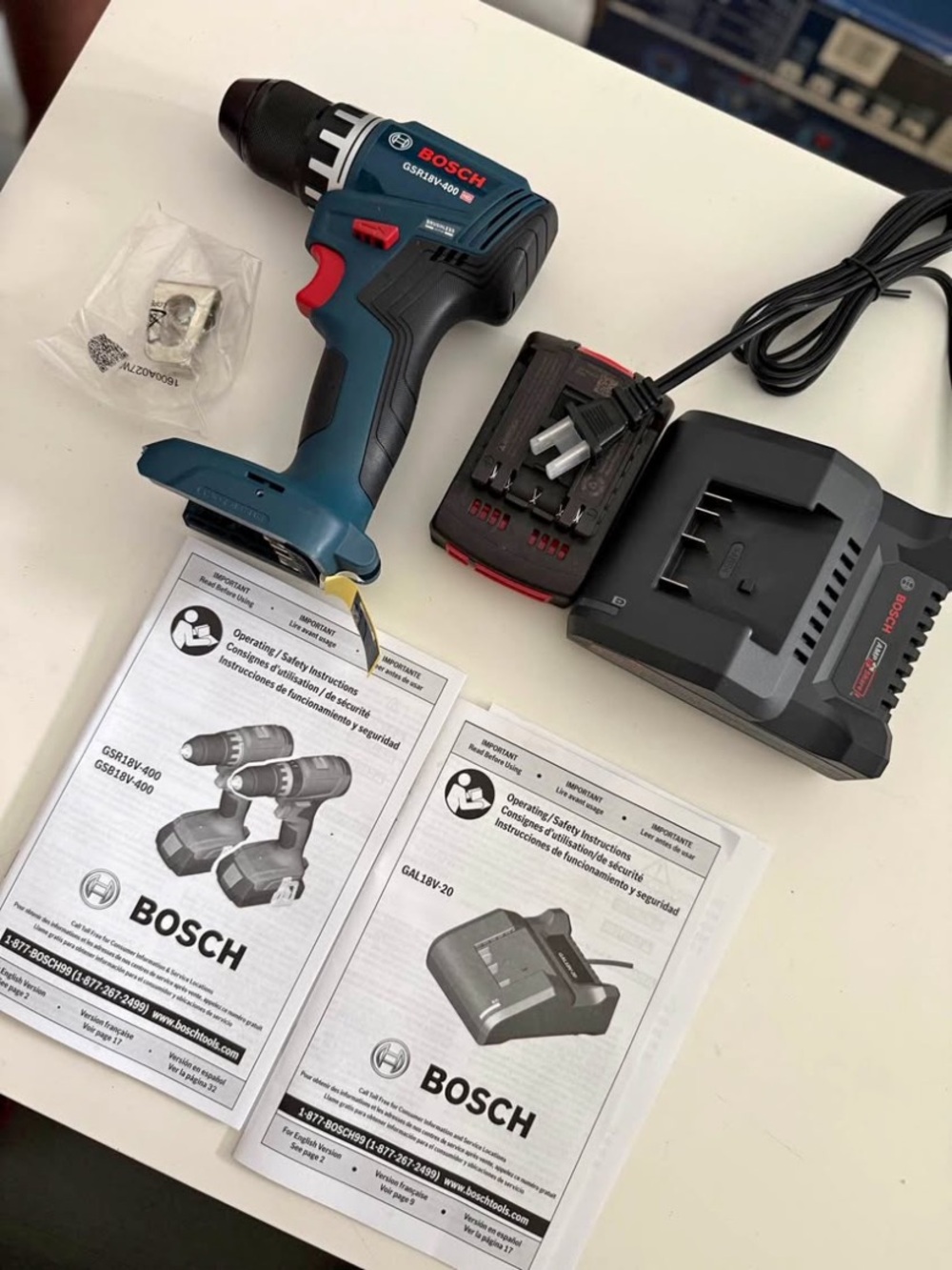 Bosch Blue & Black Cordless Drill Kit - Blue/Black